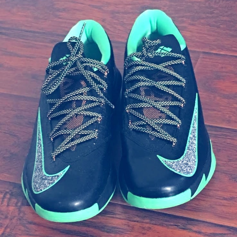 NIKE KD VI- 10.5